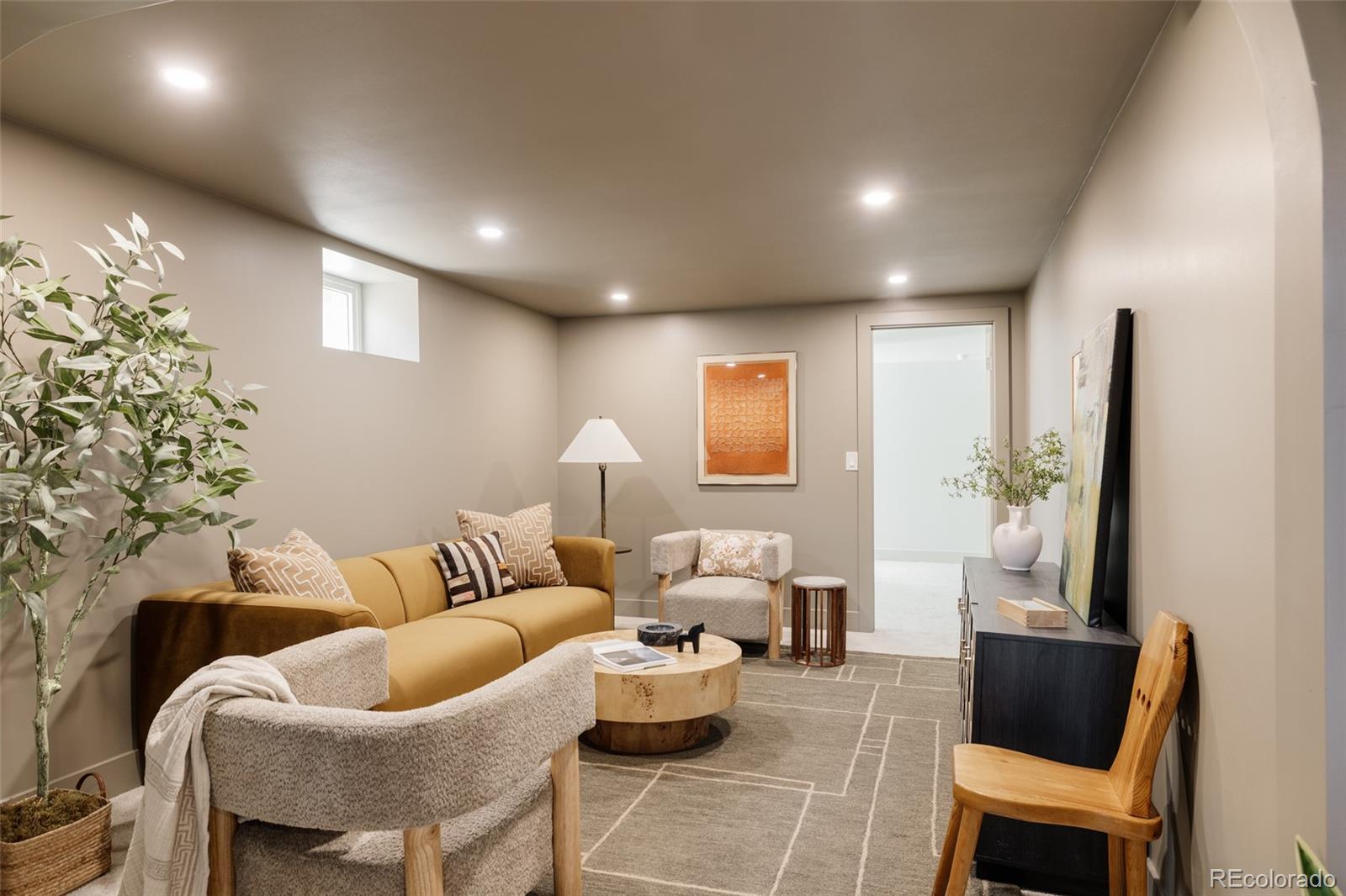 MLS Image #25 for 1992 s lincoln street,denver, Colorado