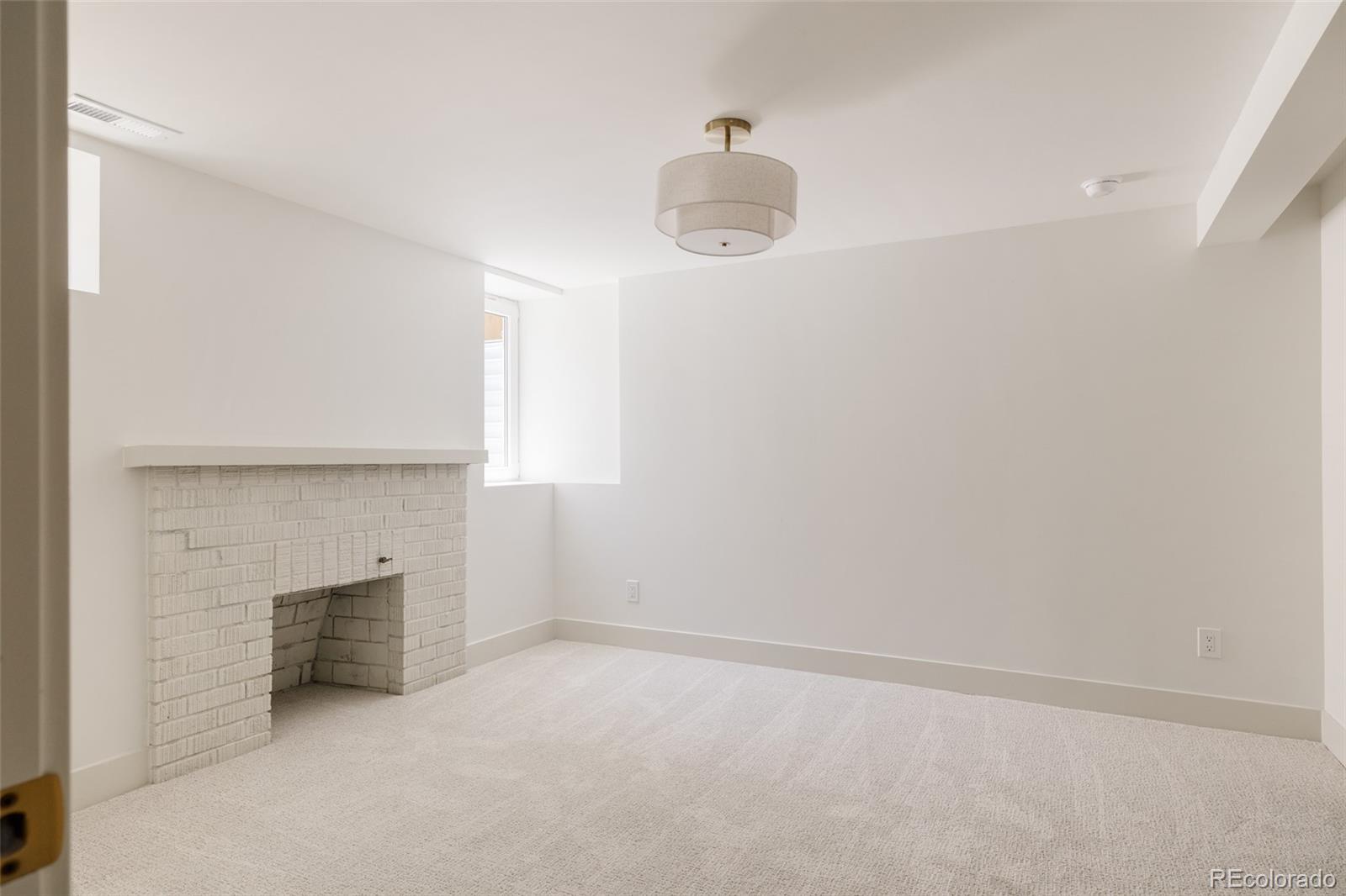 MLS Image #29 for 1992 s lincoln street,denver, Colorado