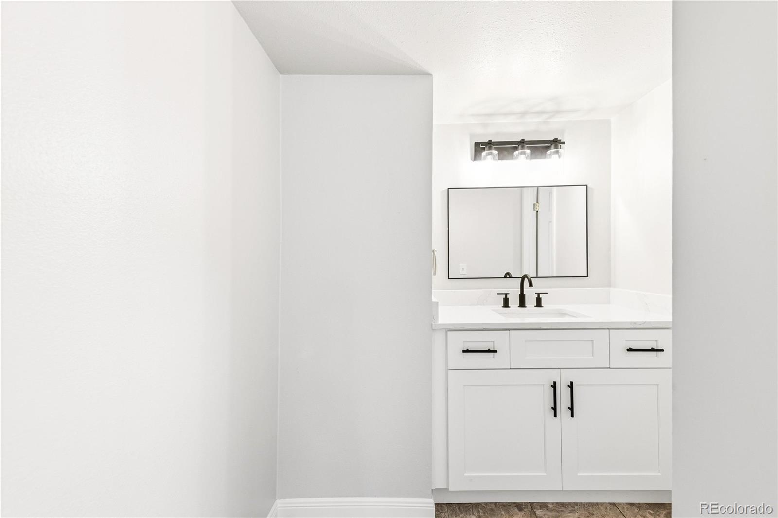 MLS Image #10 for 3141 s tamarac drive 108f,denver, Colorado