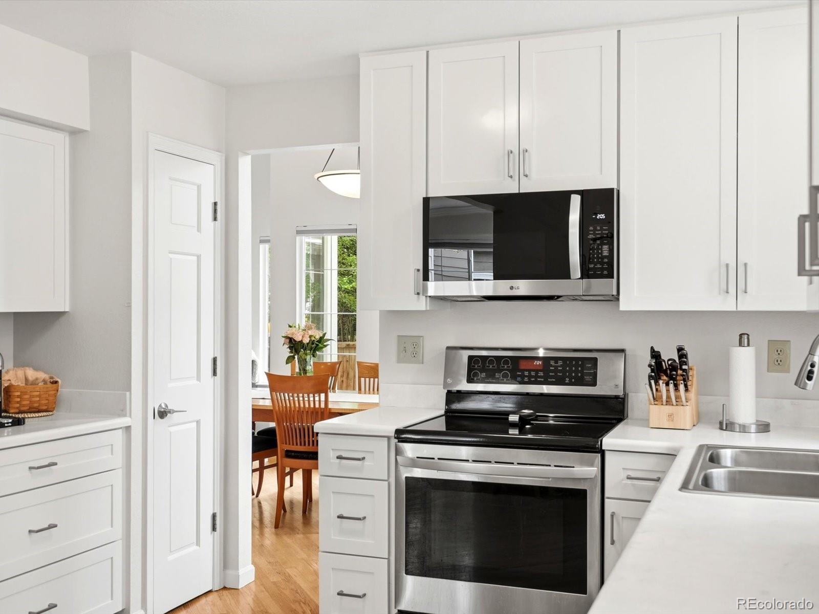 MLS Image #11 for 2354 s harlan street,lakewood, Colorado