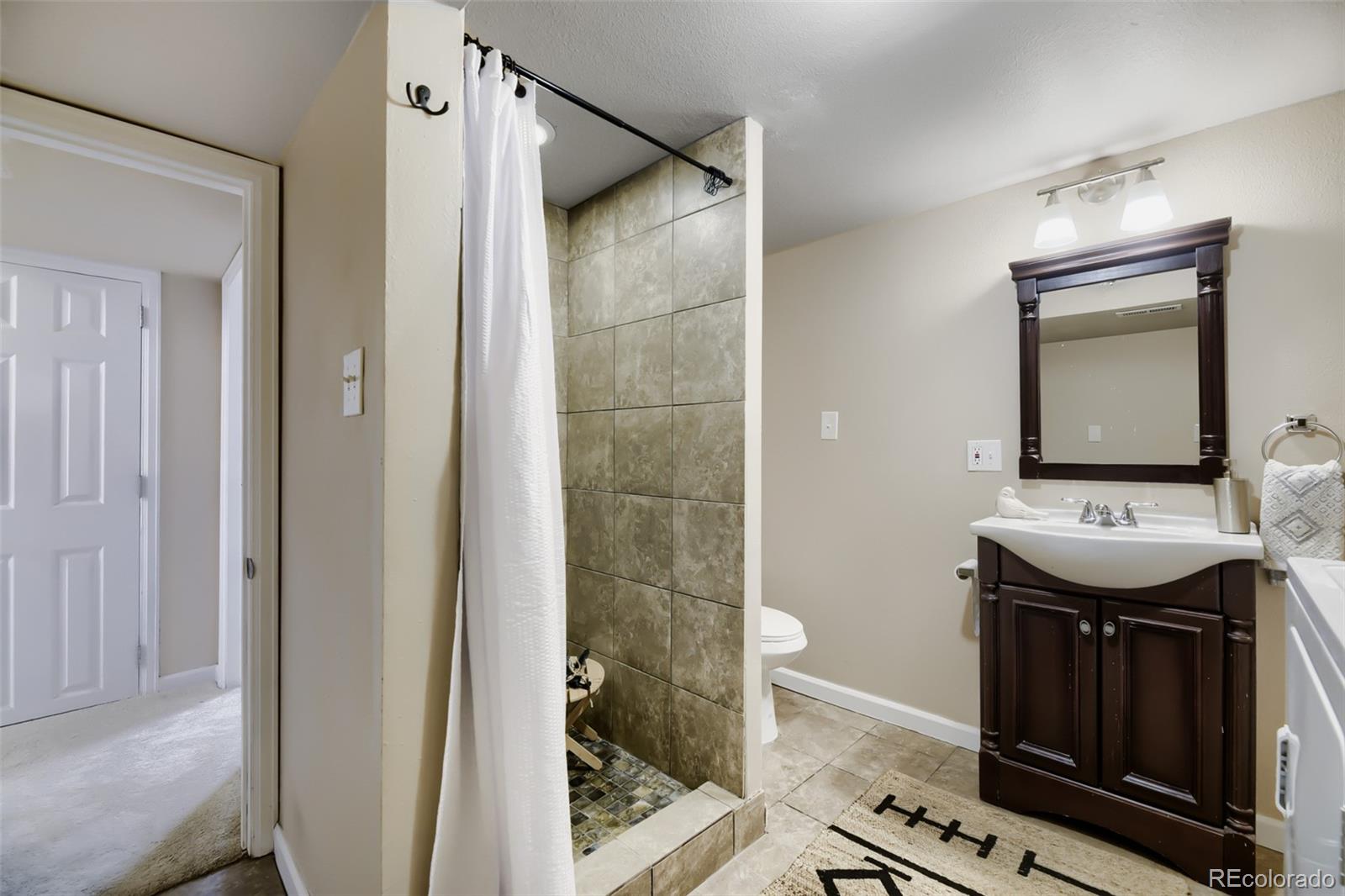 MLS Image #19 for 1665 s columbine street,denver, Colorado
