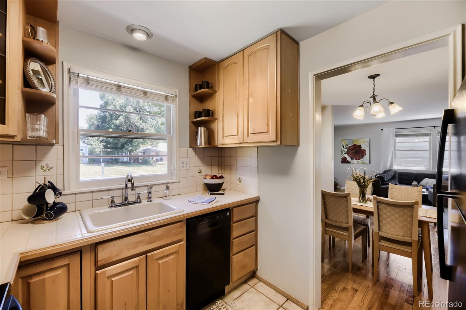 MLS Image #6 for 1665 s columbine street,denver, Colorado
