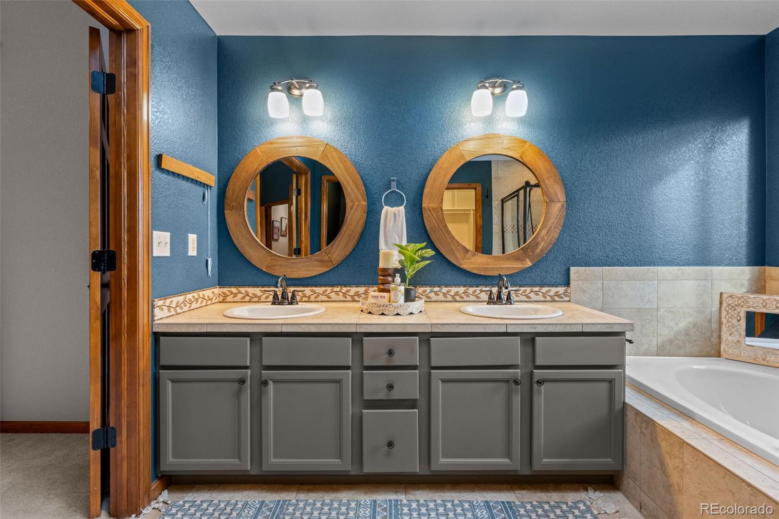 MLS Image #25 for 14192 w evans circle,lakewood, Colorado