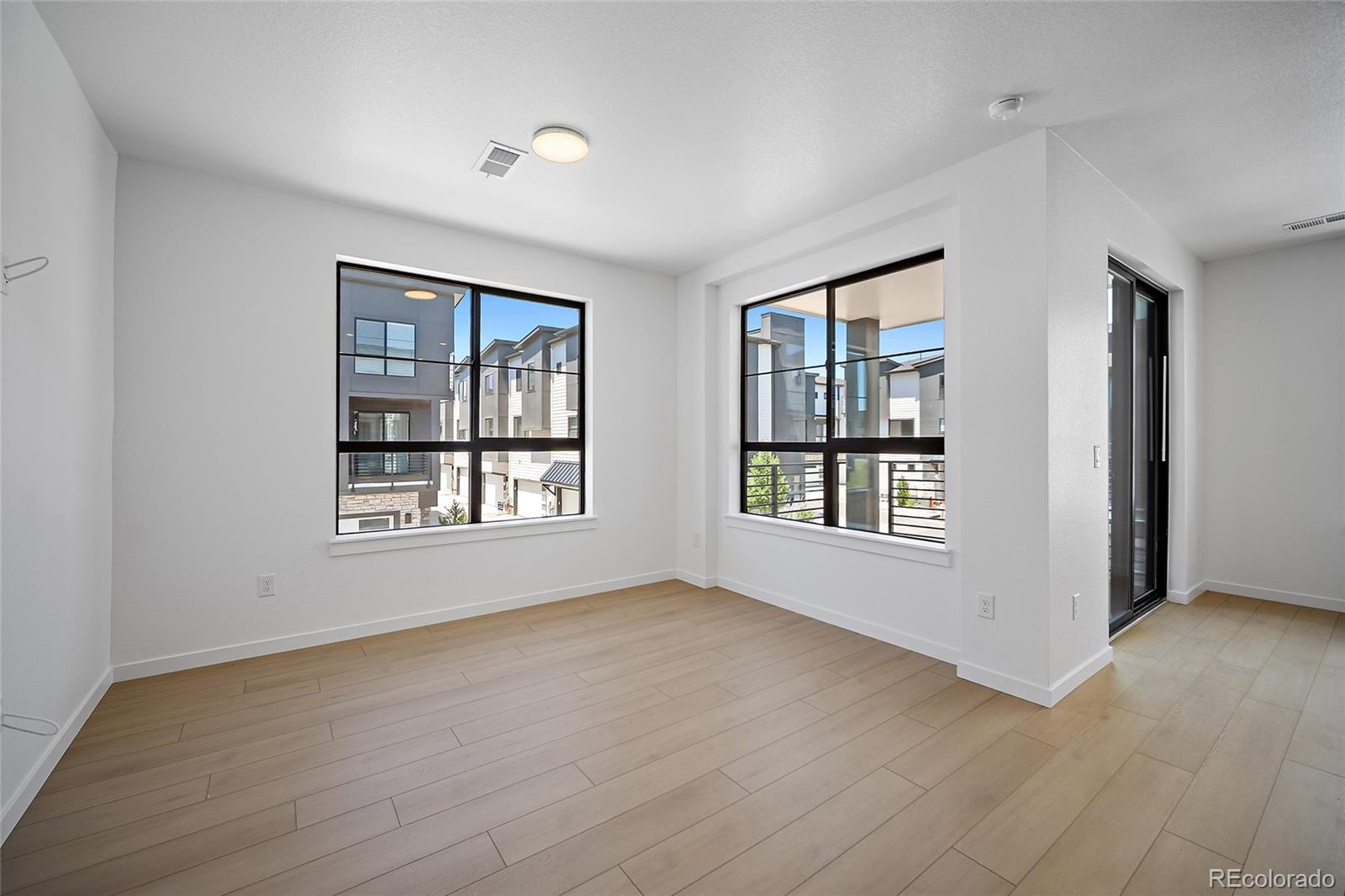 MLS Image #6 for 2062 s holly street 1,denver, Colorado