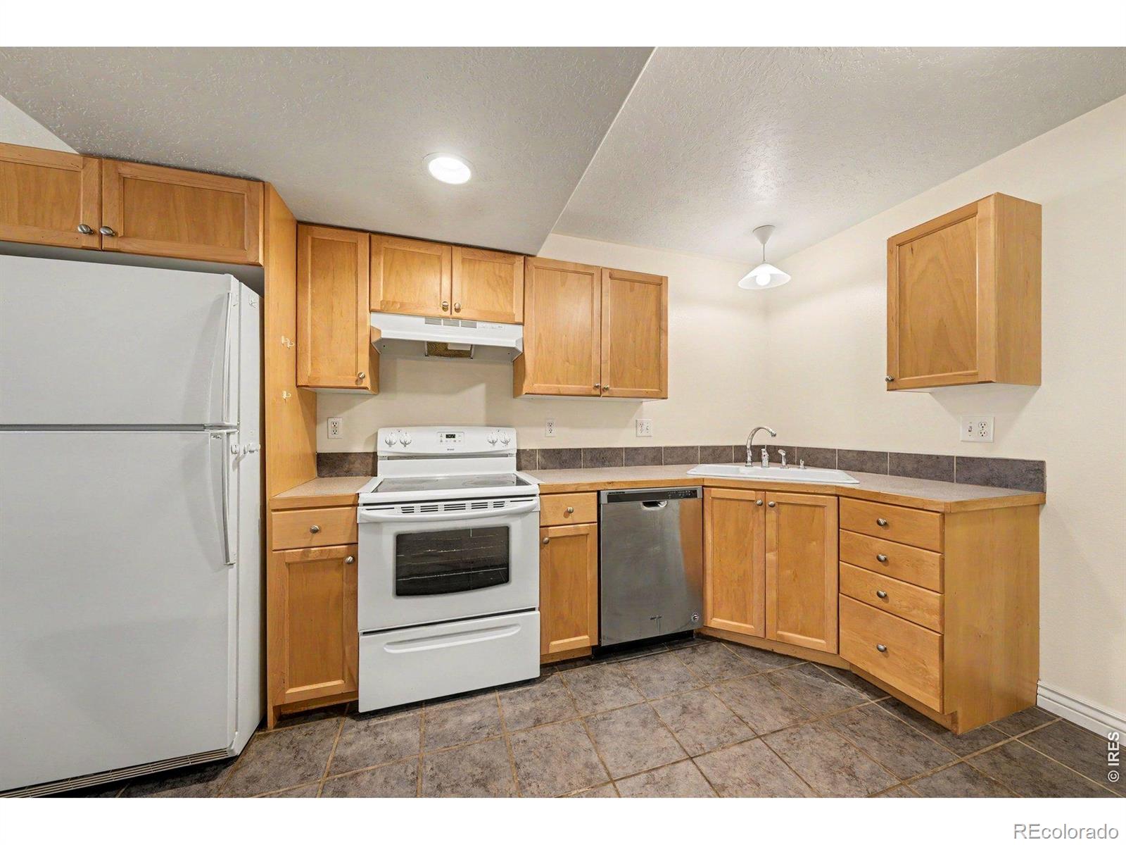 MLS Image #16 for 1702  70th avenue,greeley, Colorado