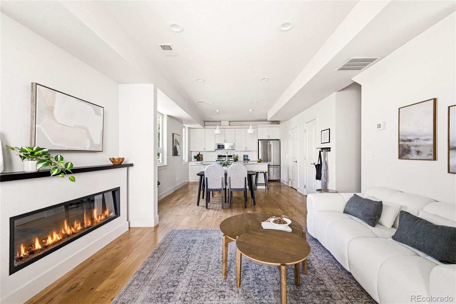MLS Image #4 for 4475 e warren avenue,denver, Colorado