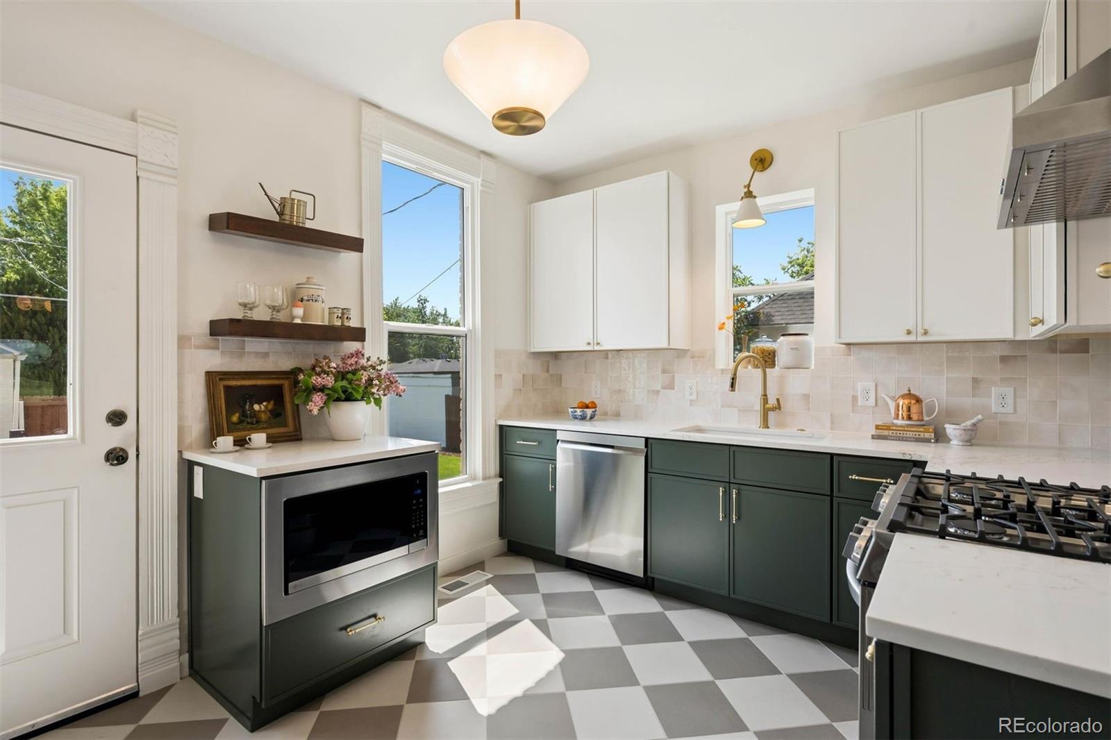 MLS Image #15 for 2316 s emerson street,denver, Colorado