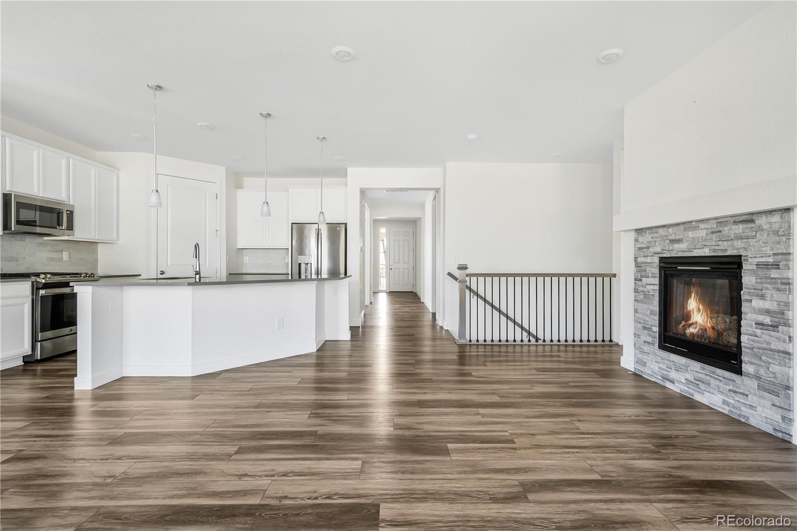 MLS Image #10 for 8595 s quemoy street,aurora, Colorado