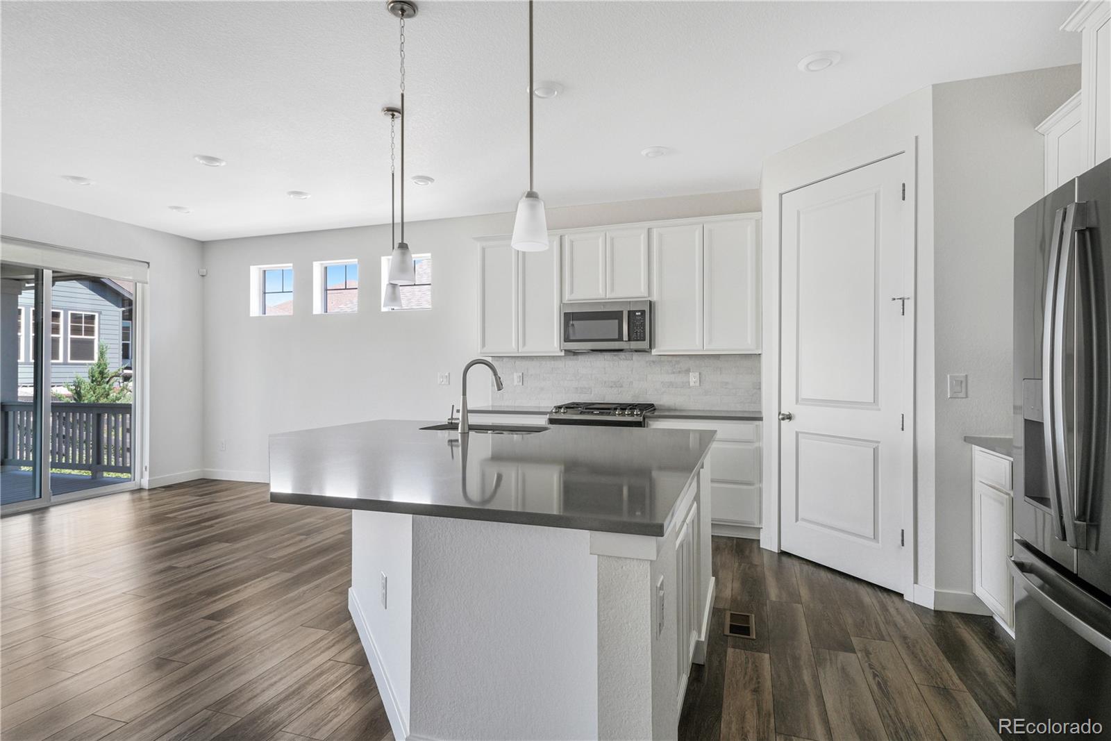 MLS Image #13 for 8595 s quemoy street,aurora, Colorado
