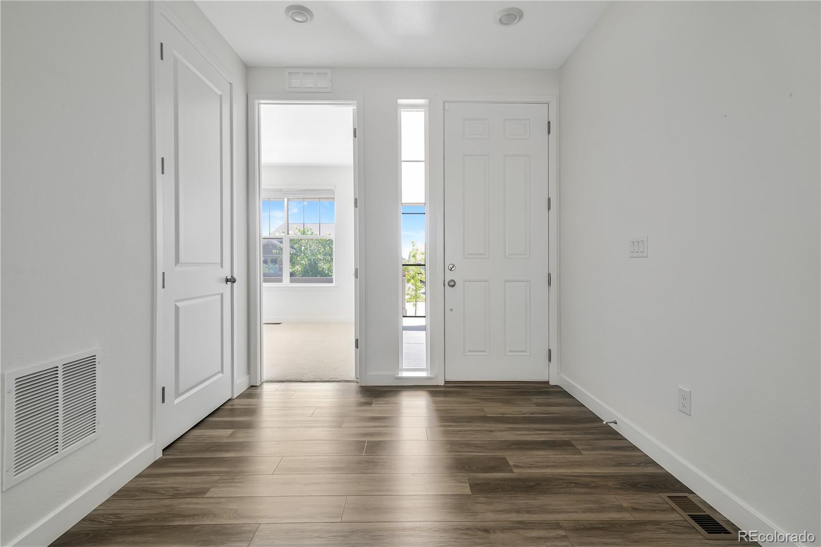 MLS Image #4 for 8595 s quemoy street,aurora, Colorado