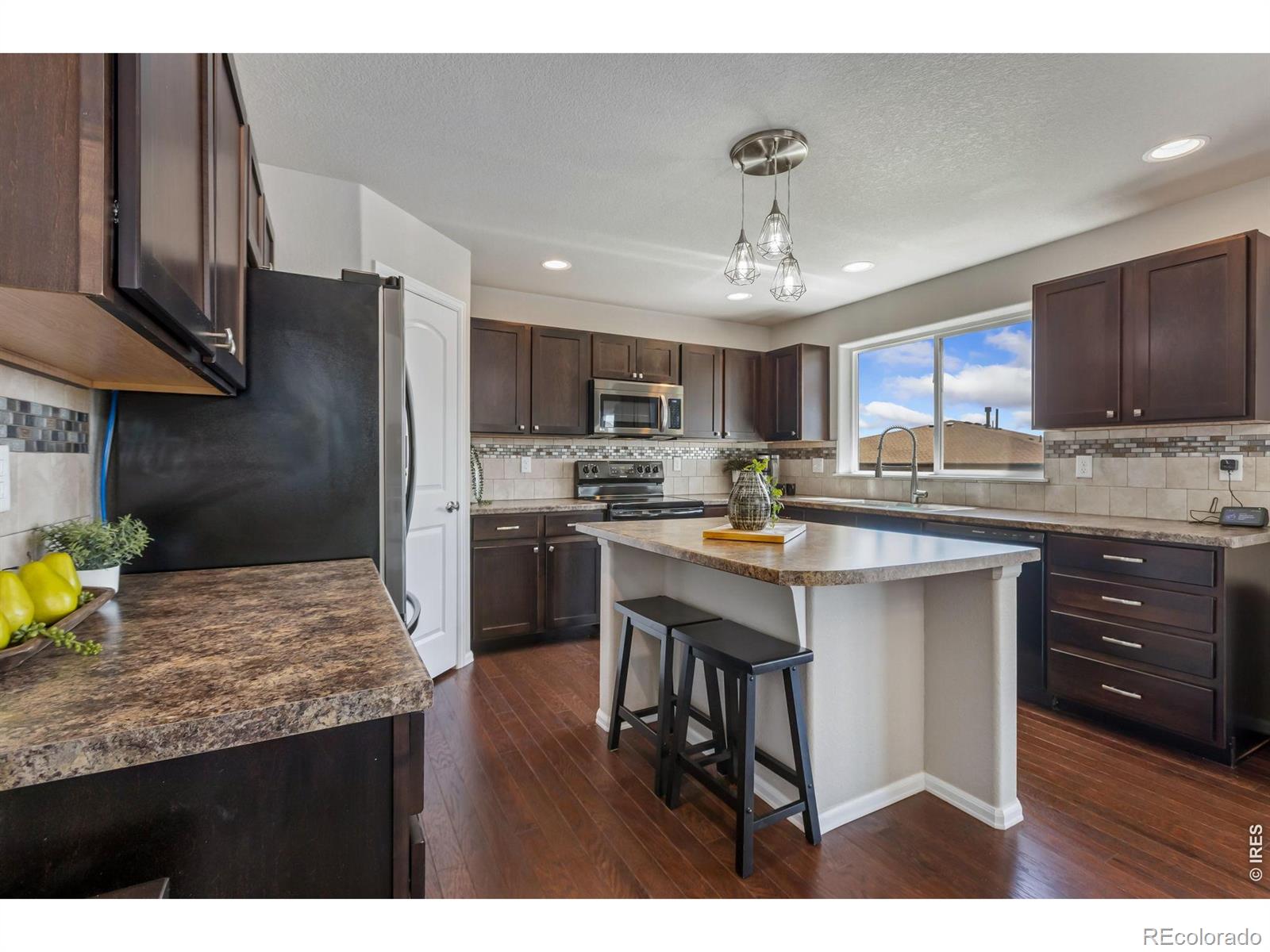 MLS Image #6 for 1631  country sun court,windsor, Colorado