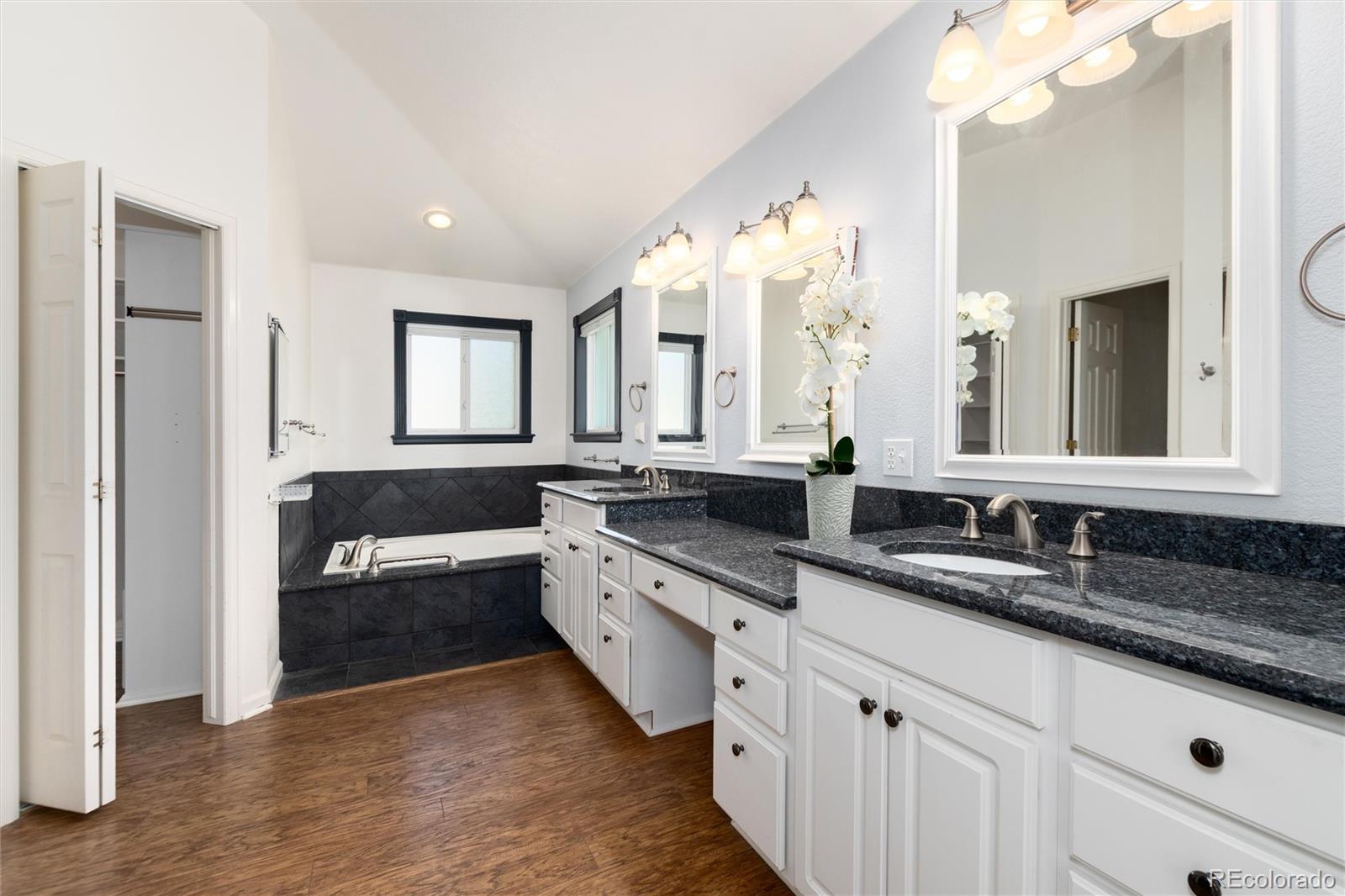 MLS Image #18 for 7282 s acoma street,littleton, Colorado