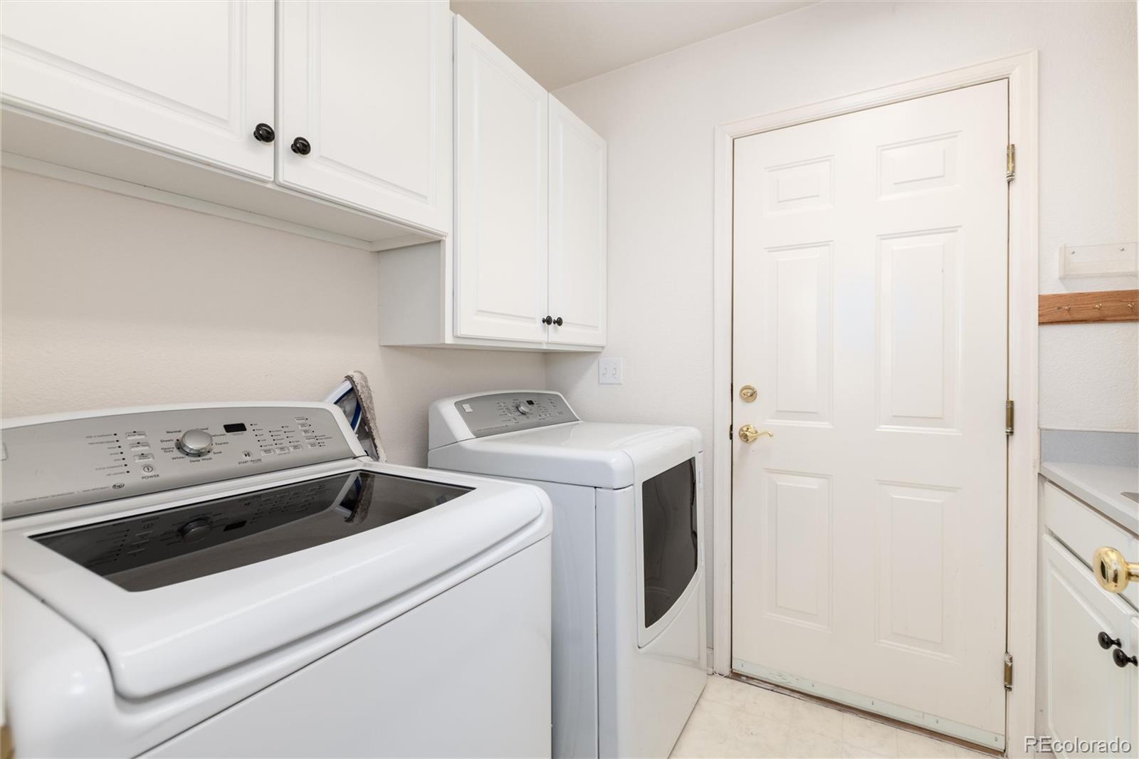 MLS Image #21 for 7282 s acoma street,littleton, Colorado