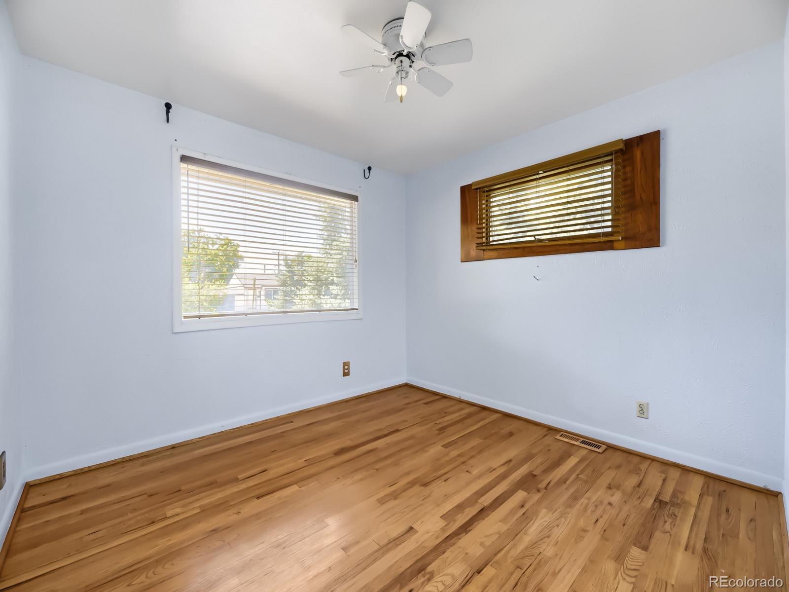 MLS Image #15 for 1710 s yuma street,denver, Colorado