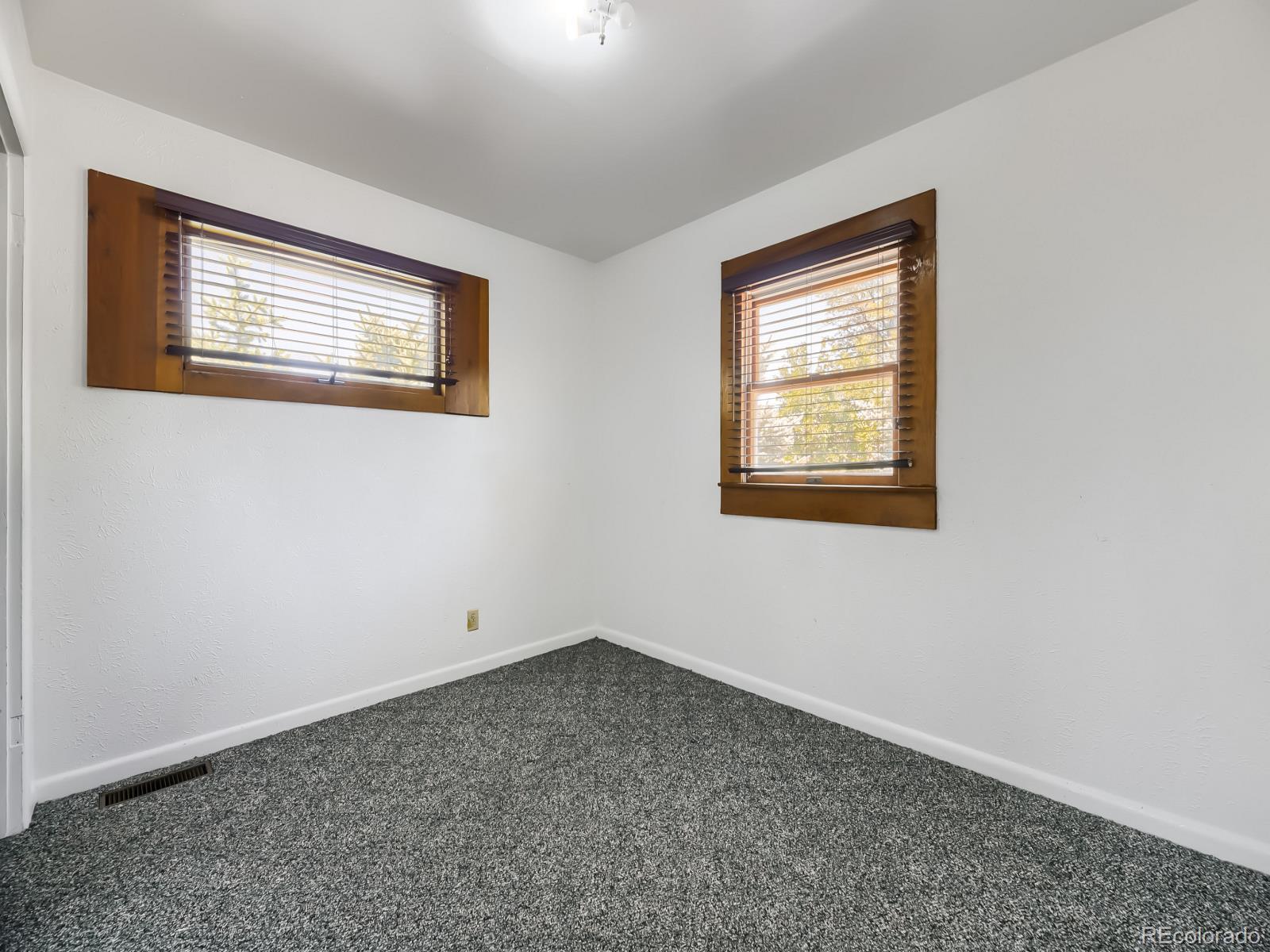 MLS Image #17 for 1710 s yuma street,denver, Colorado
