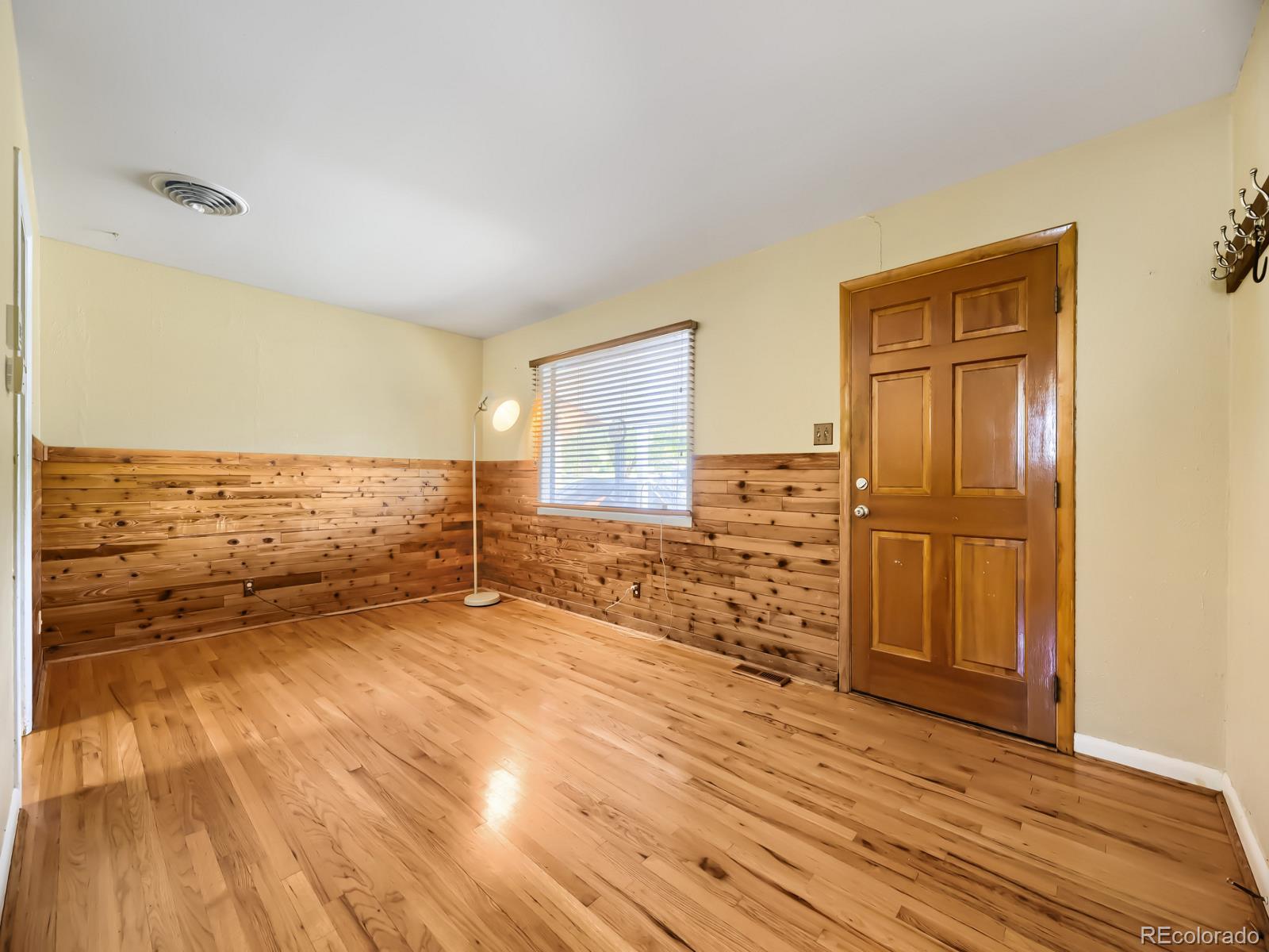 MLS Image #7 for 1710 s yuma street,denver, Colorado