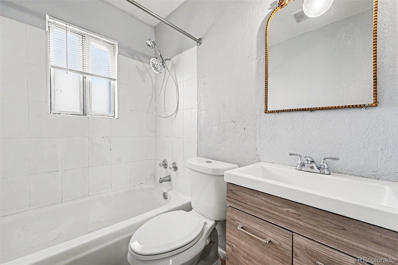 MLS Image #13 for 15946 e 17th place,aurora, Colorado