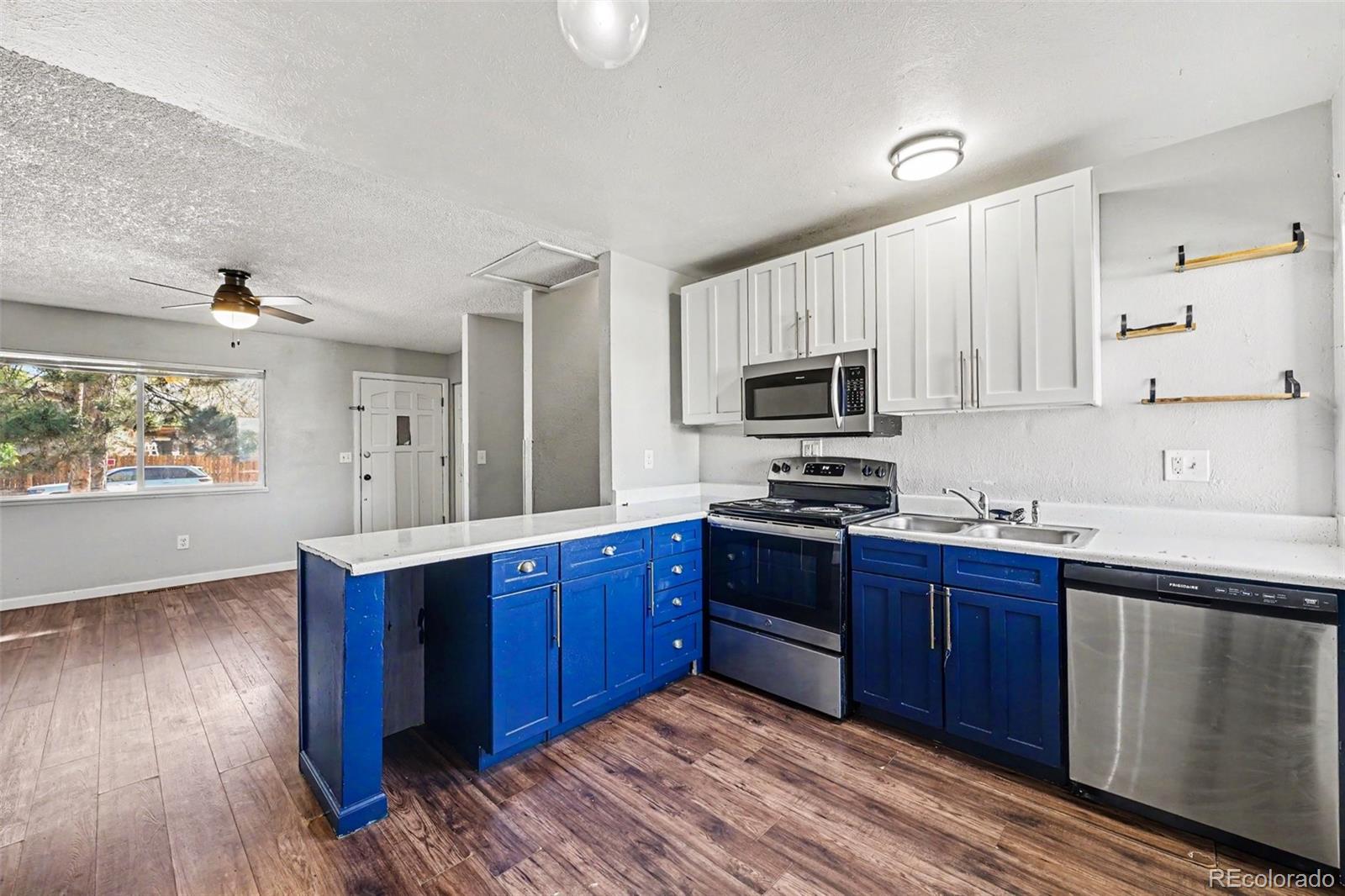MLS Image #8 for 15946 e 17th place,aurora, Colorado