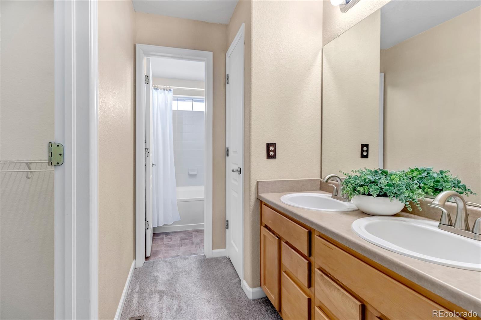 MLS Image #26 for 2247 s pitkin way c,aurora, Colorado