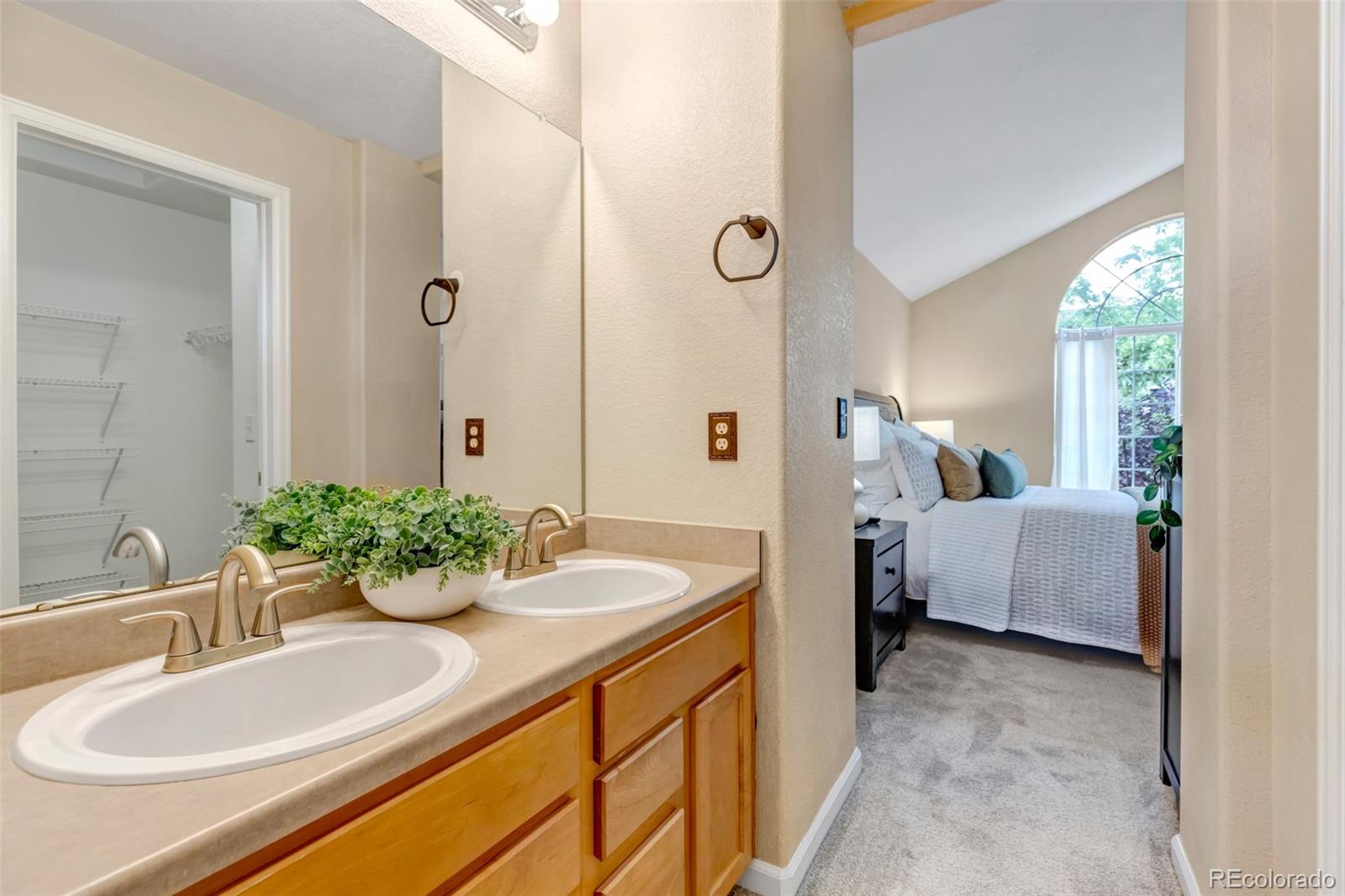 MLS Image #27 for 2247 s pitkin way c,aurora, Colorado