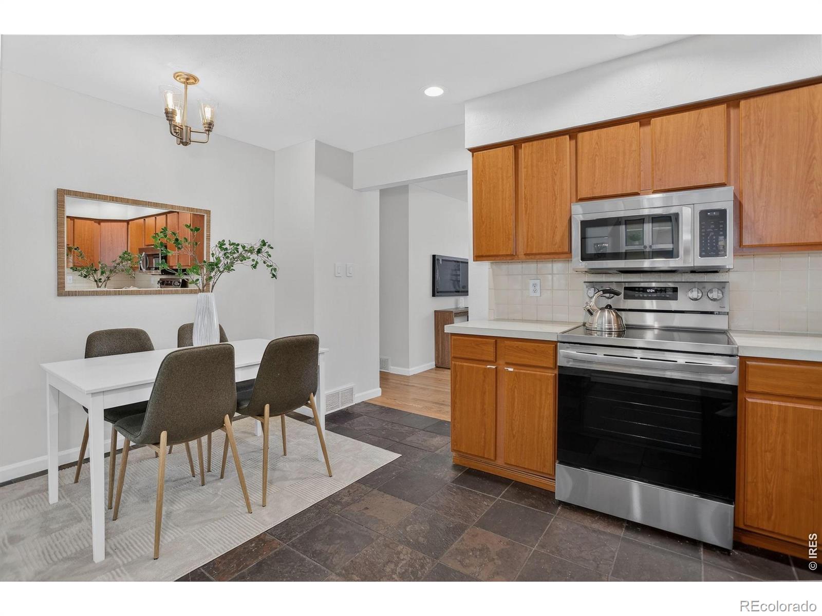 MLS Image #10 for 1089 s coffman street,longmont, Colorado