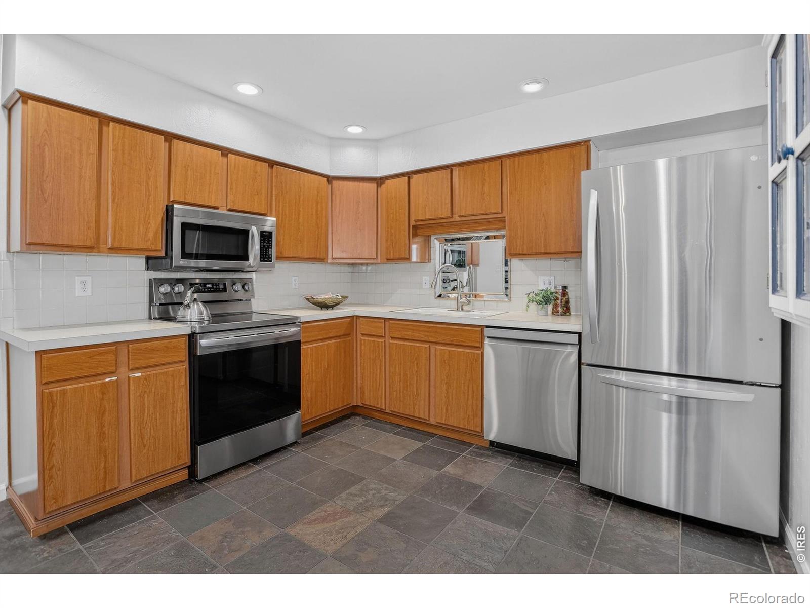 MLS Image #11 for 1089 s coffman street,longmont, Colorado