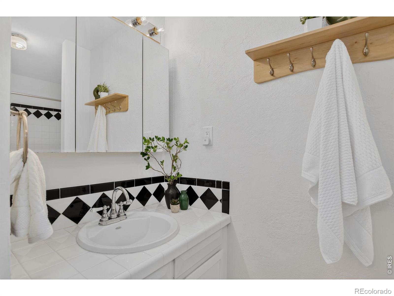 MLS Image #28 for 1089 s coffman street,longmont, Colorado
