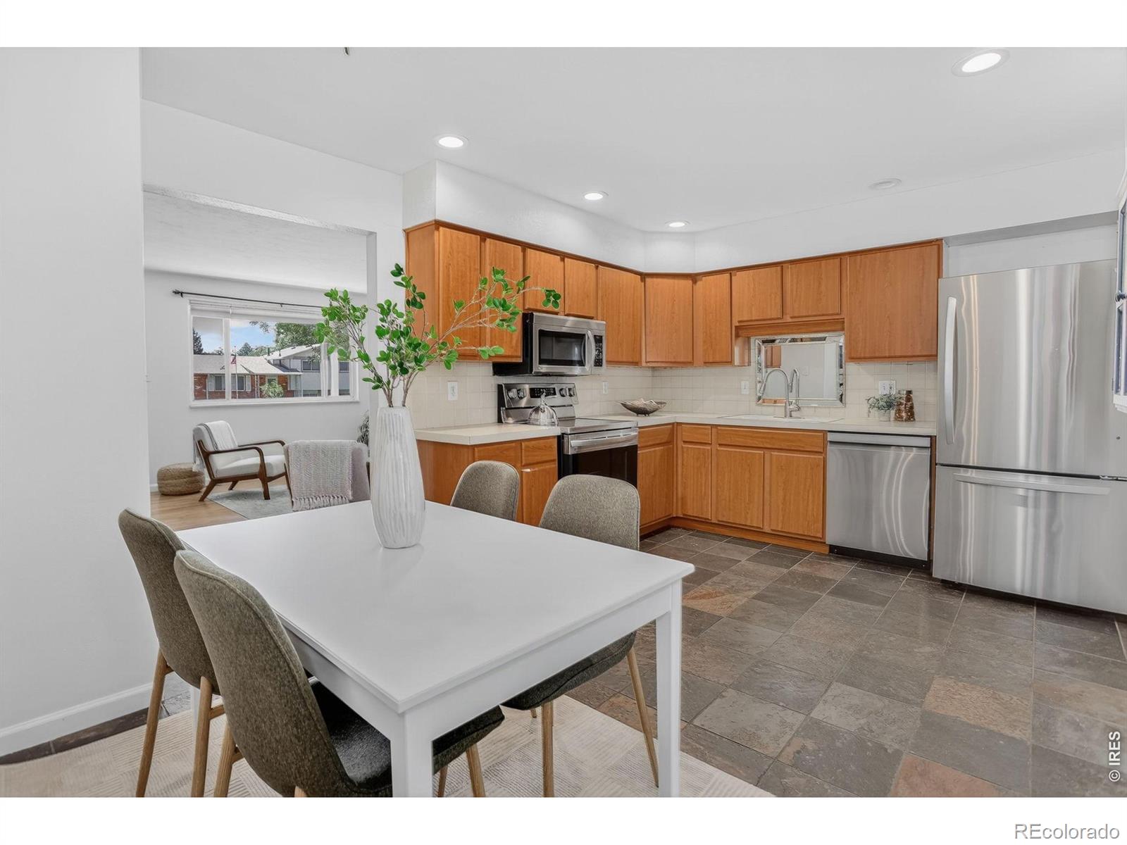 MLS Image #9 for 1089 s coffman street,longmont, Colorado