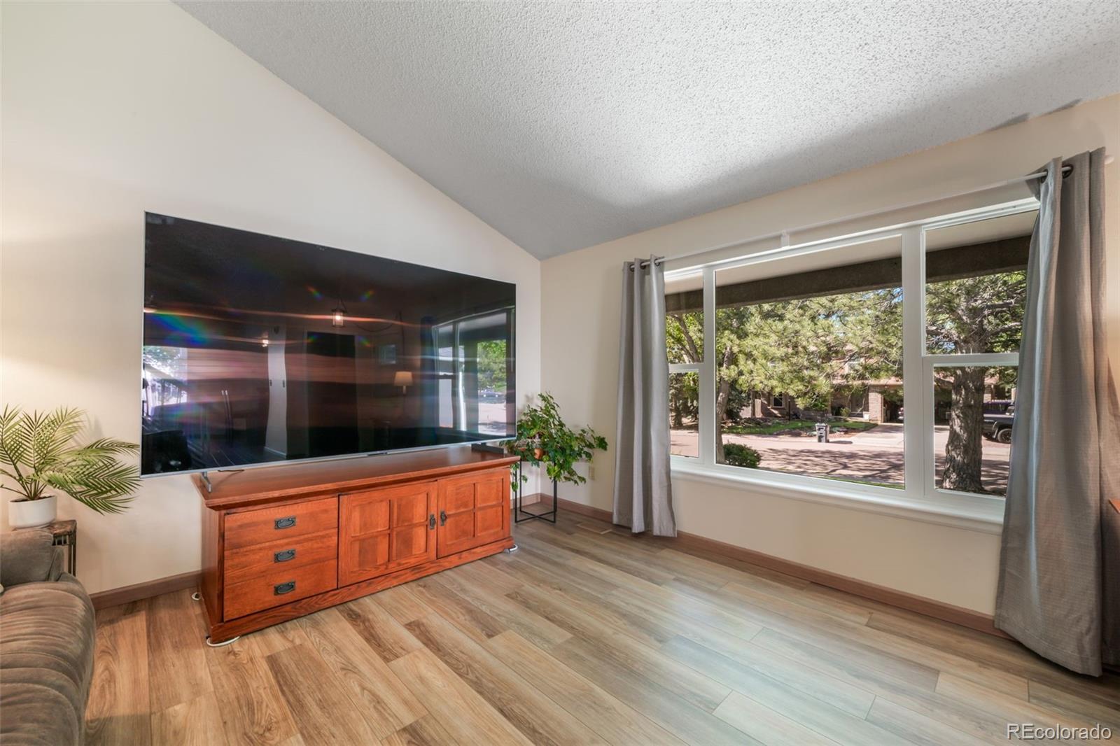 MLS Image #4 for 380  winter park lane,colorado springs, Colorado