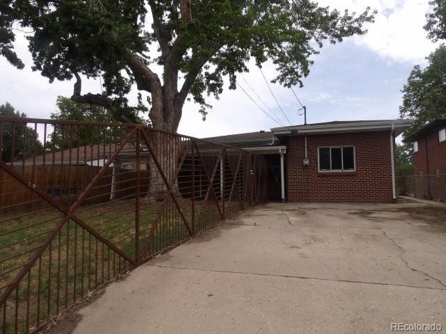 MLS Image #2 for 3015  quebec street,denver, Colorado