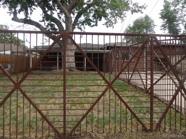 MLS Image #3 for 3015  quebec street,denver, Colorado