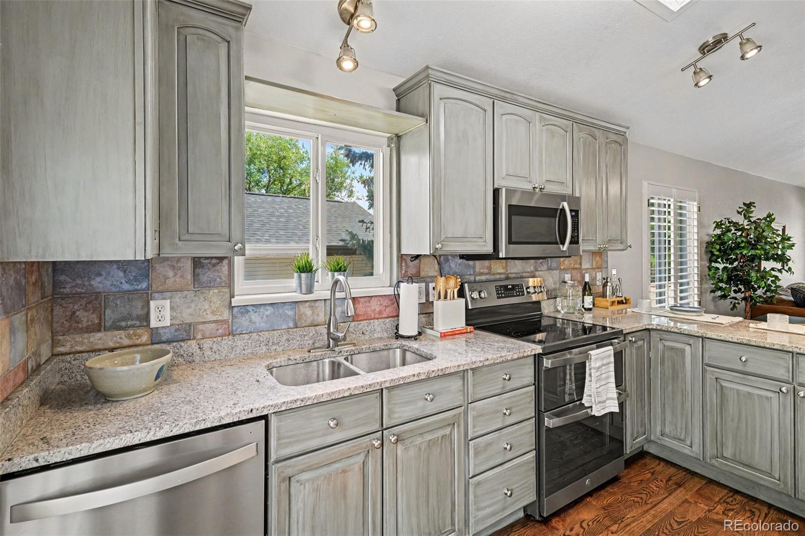 MLS Image #15 for 2200 s eldridge court,lakewood, Colorado