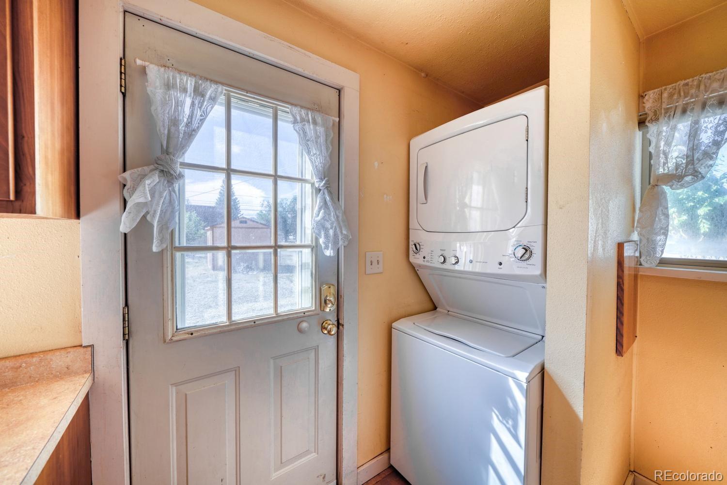 MLS Image #14 for 1347  h street,salida, Colorado