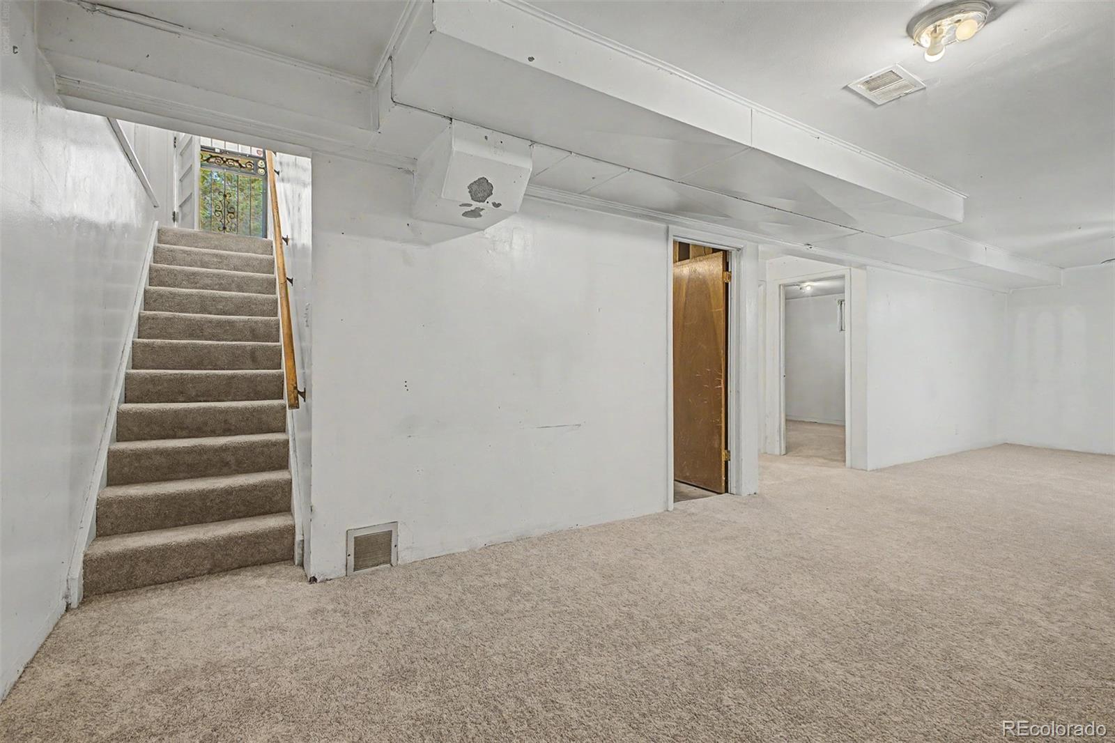 MLS Image #18 for 10693  loren lane,denver, Colorado