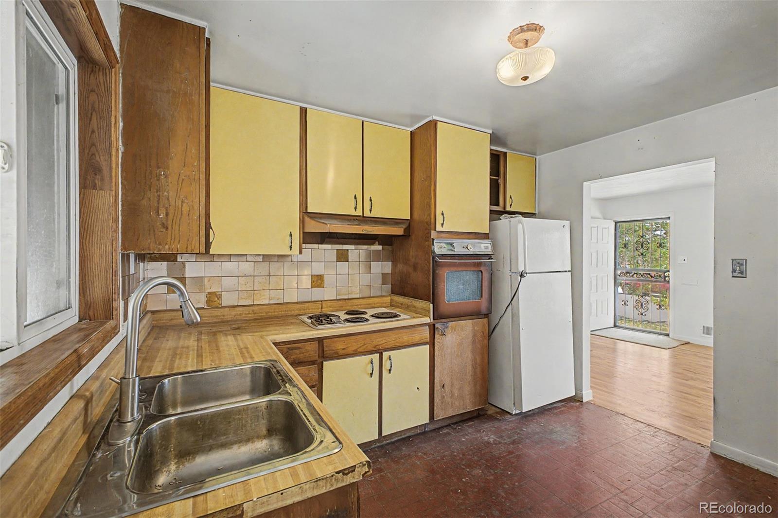 MLS Image #9 for 10693  loren lane,denver, Colorado