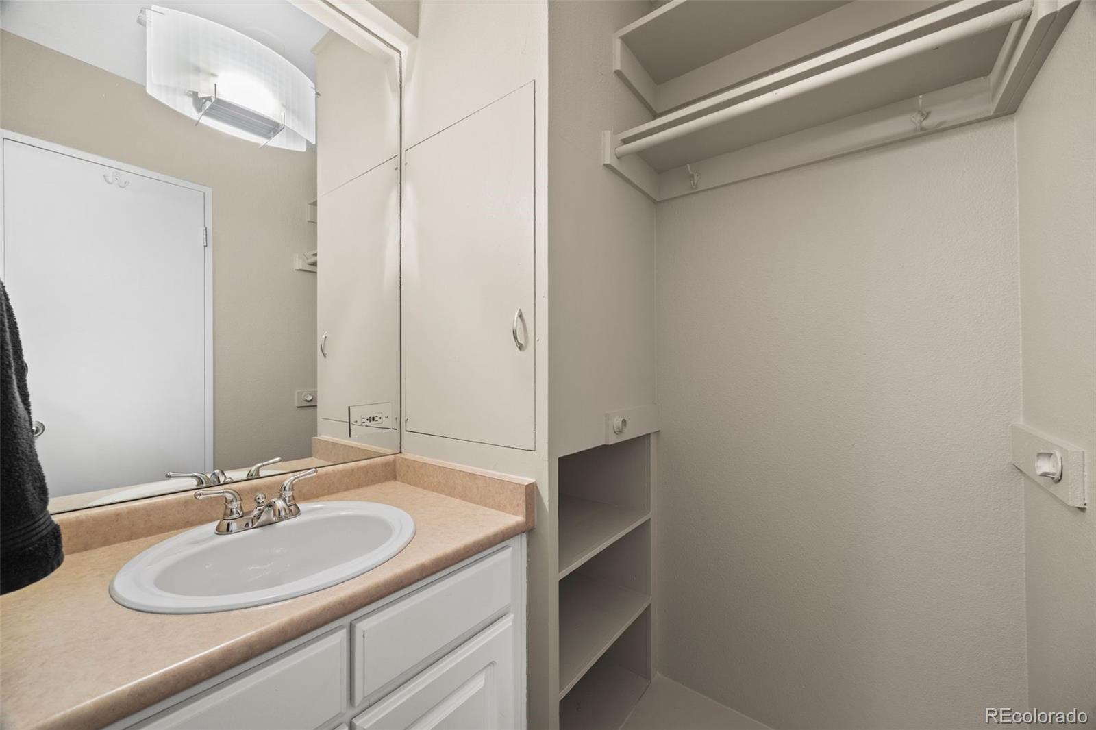 MLS Image #6 for 1196 n grant street 211,denver, Colorado