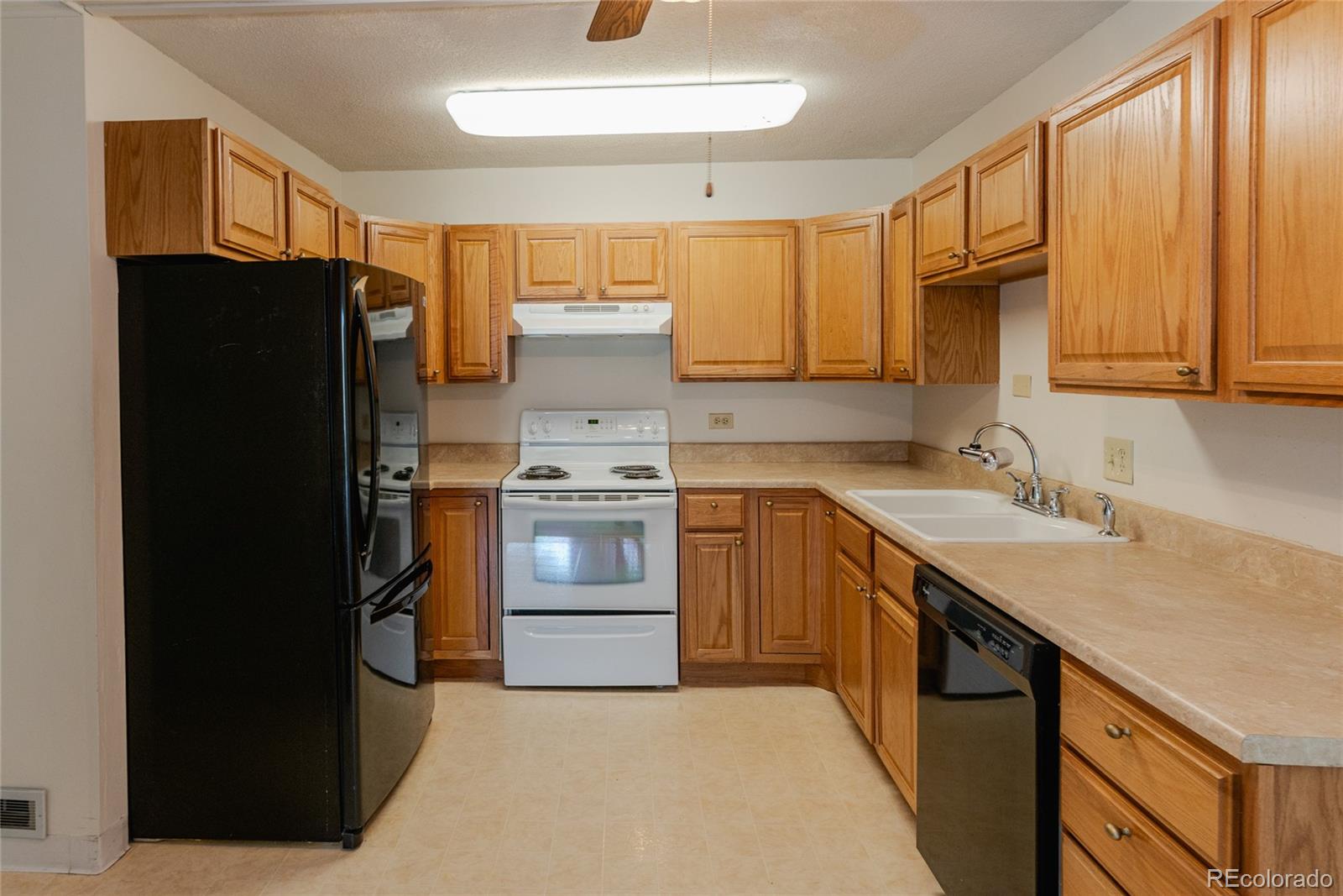 MLS Image #2 for 700 s alton way 10b,denver, Colorado