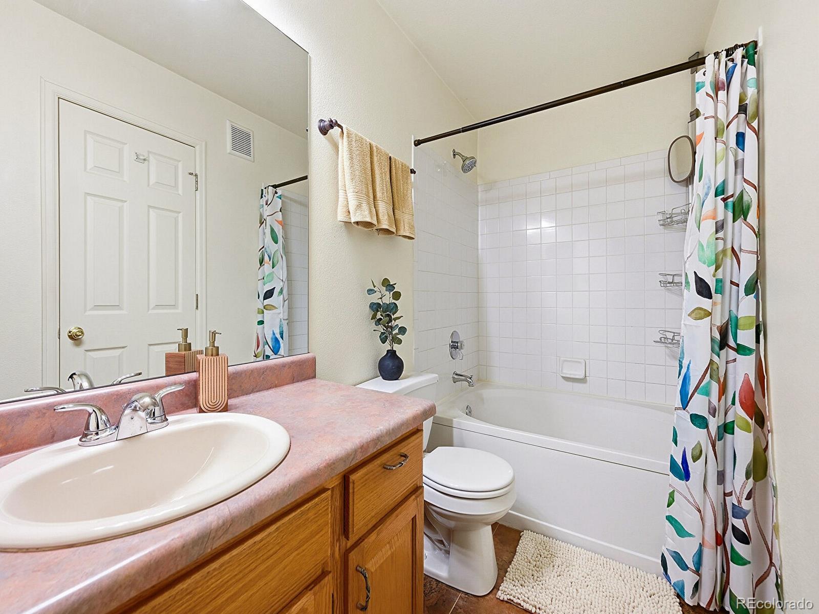 MLS Image #12 for 5667 s urban street,littleton, Colorado