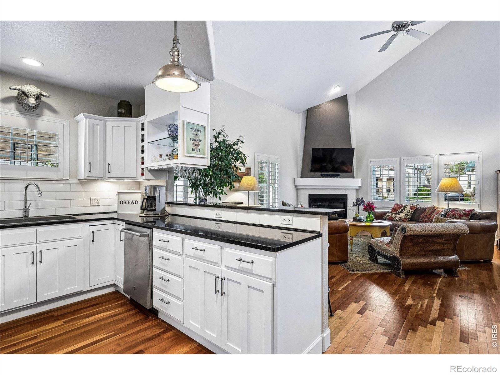 MLS Image #18 for 1150  milwaukee street,denver, Colorado
