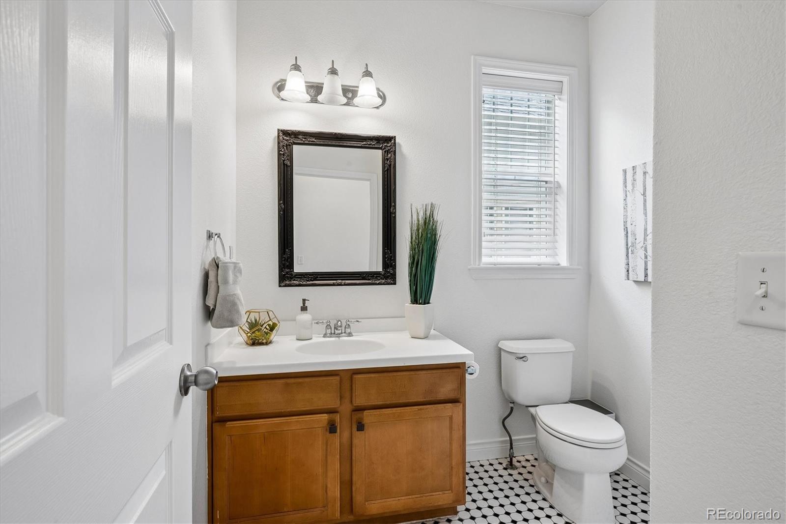 MLS Image #18 for 2888  florence street,denver, Colorado