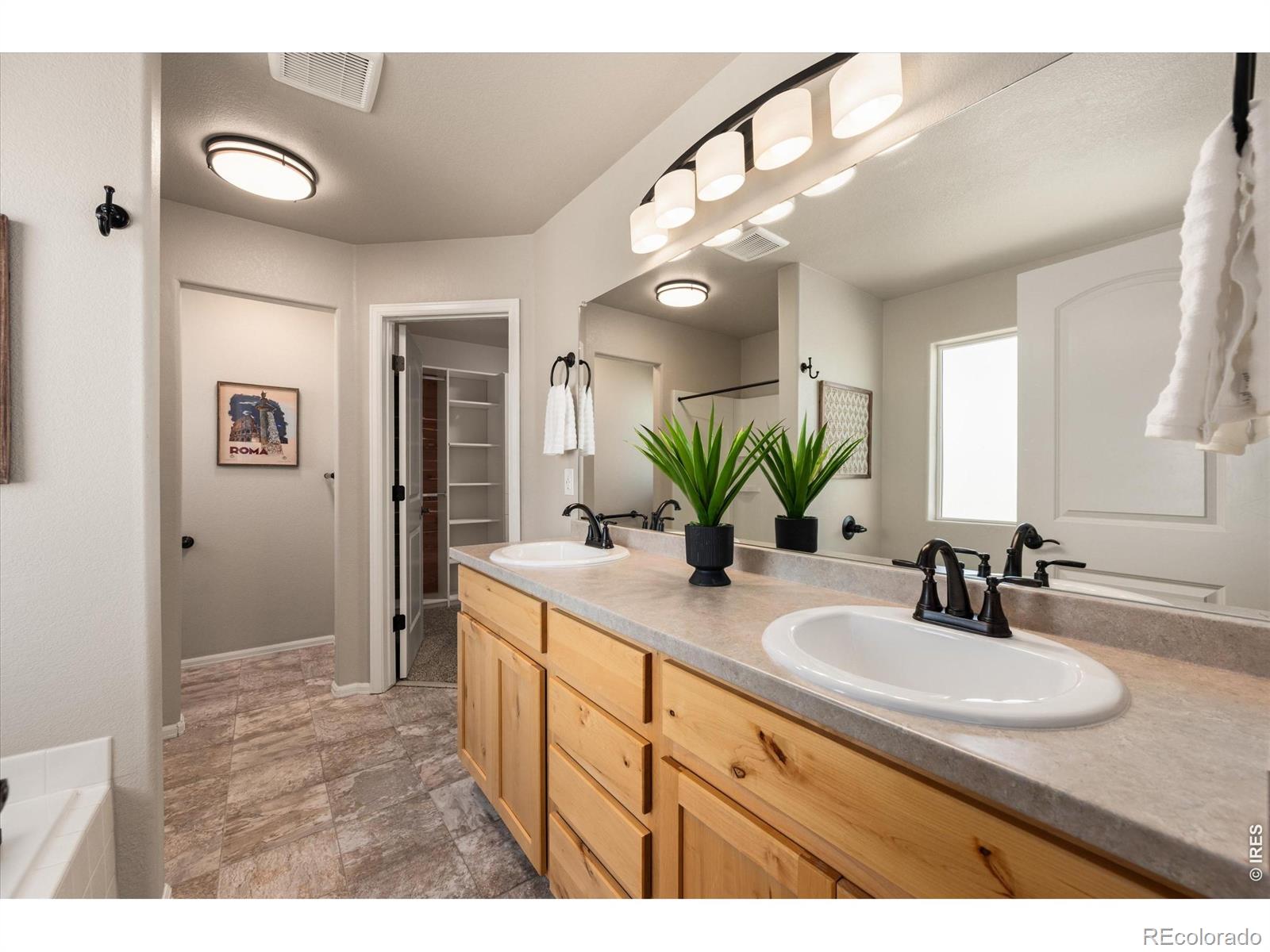 MLS Image #20 for 4693  mountain sky court,johnstown, Colorado
