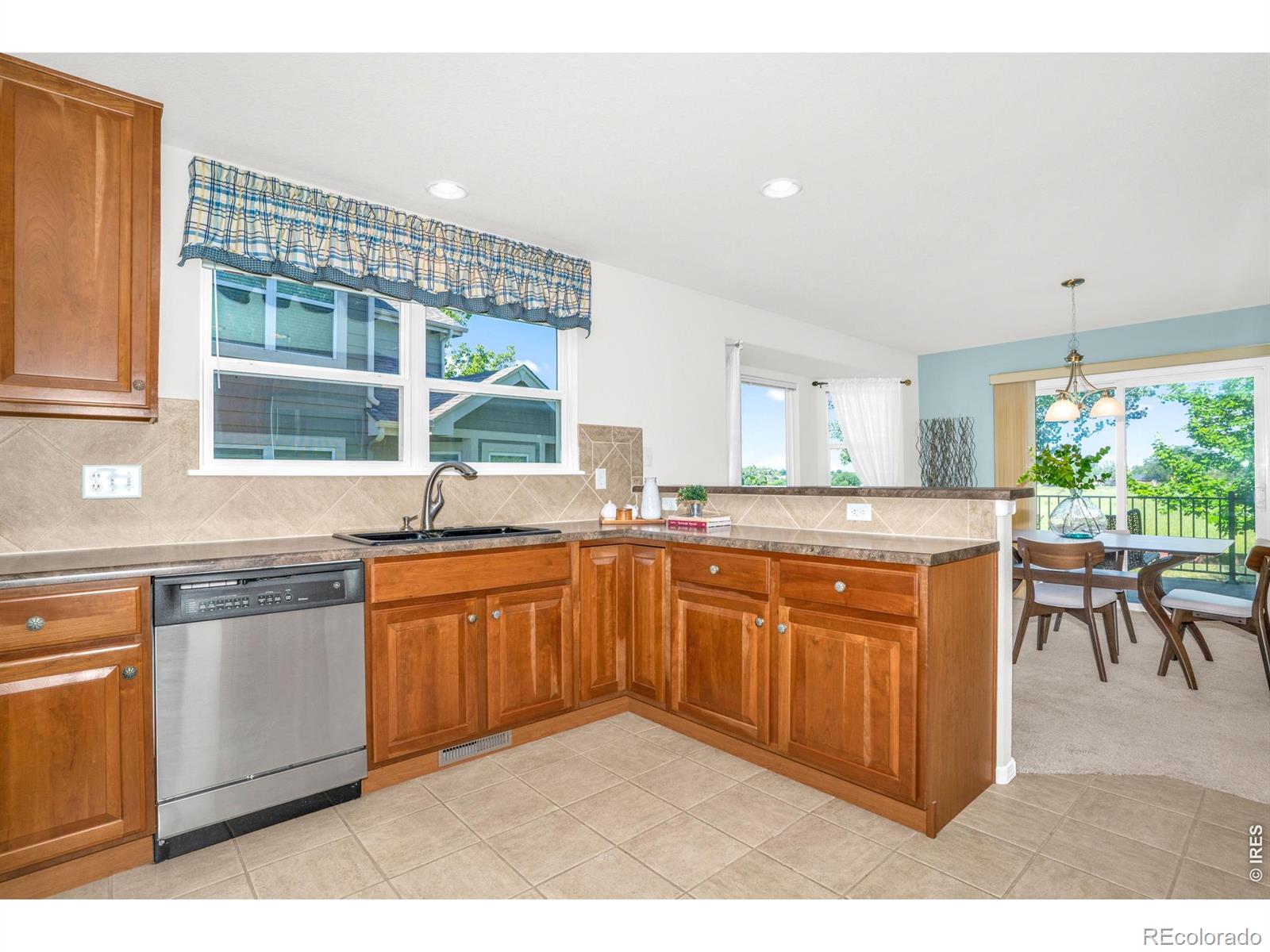 MLS Image #10 for 4007  don fox circle,loveland, Colorado