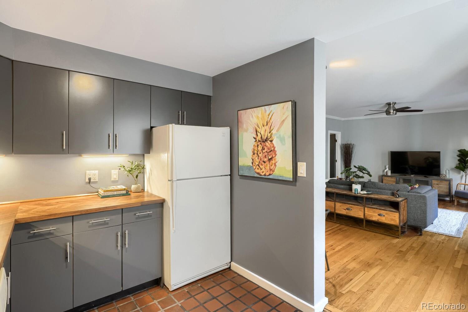 MLS Image #13 for 960 n sherman street 2f,denver, Colorado