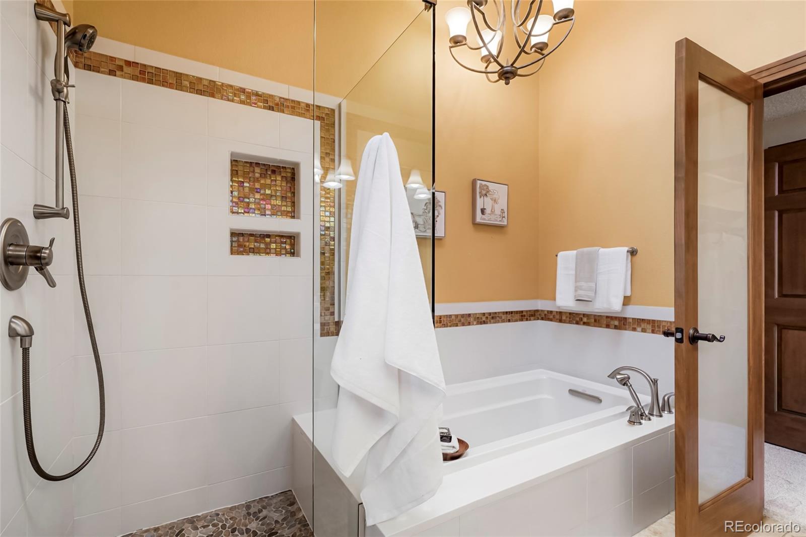 MLS Image #20 for 2550 w long circle,littleton, Colorado