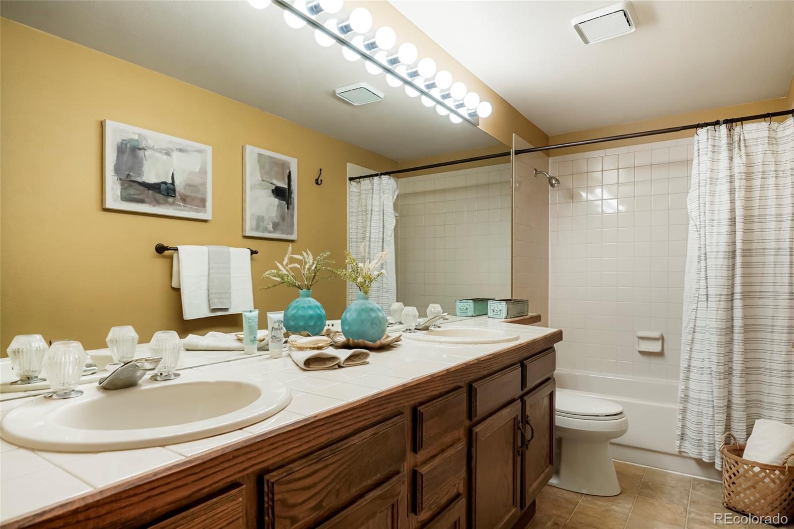 MLS Image #29 for 2550 w long circle,littleton, Colorado