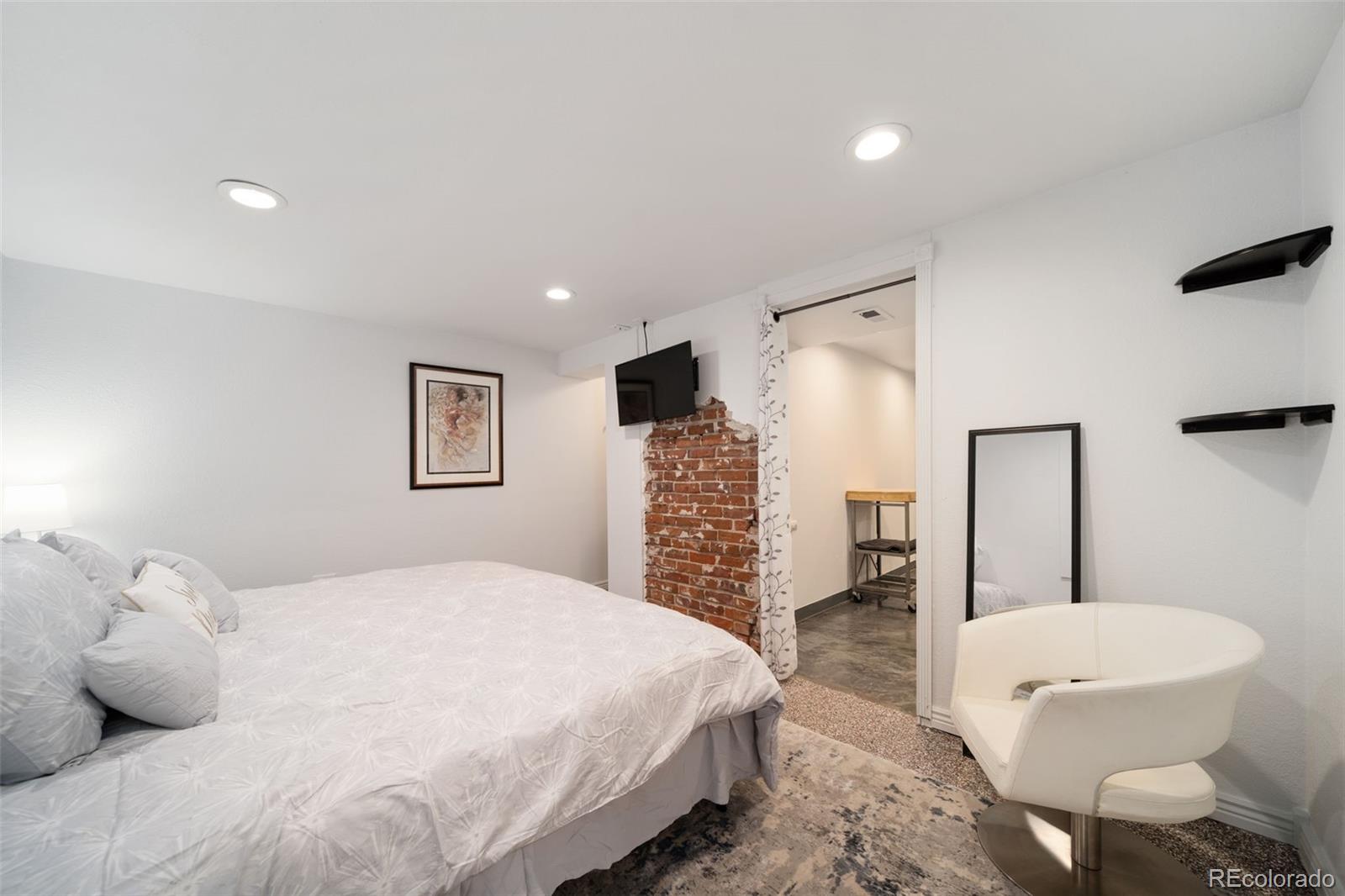 MLS Image #36 for 1217  steele street,denver, Colorado