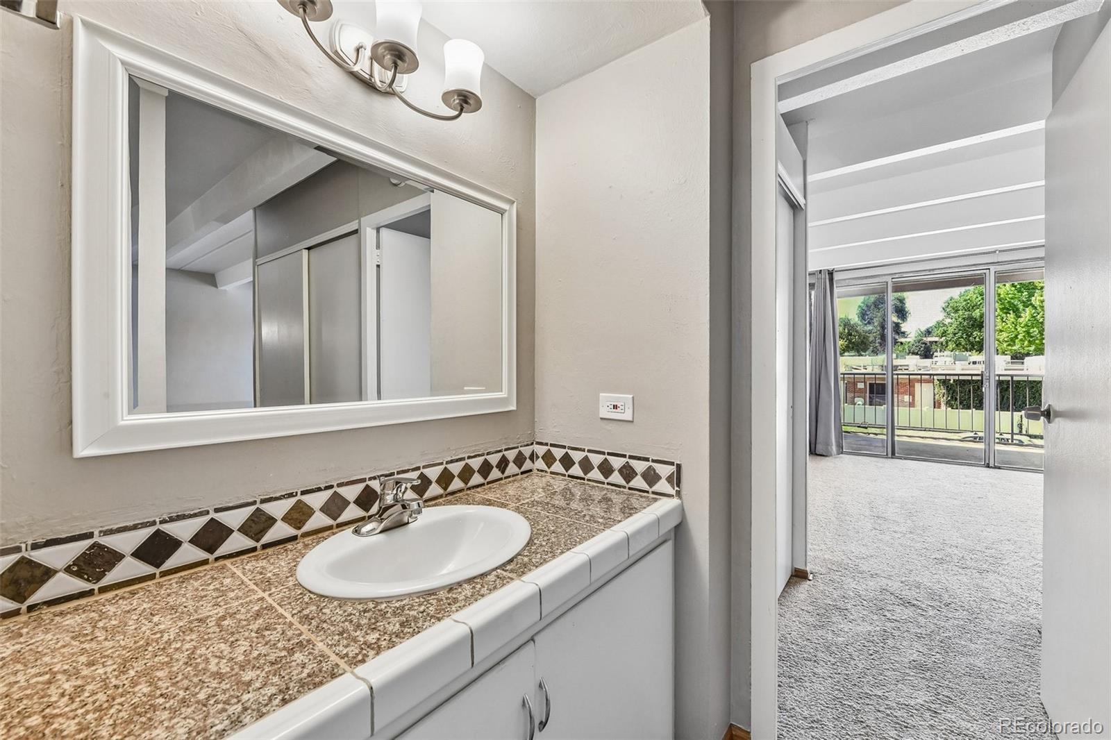 MLS Image #11 for 4801 e 9th avenue,denver, Colorado