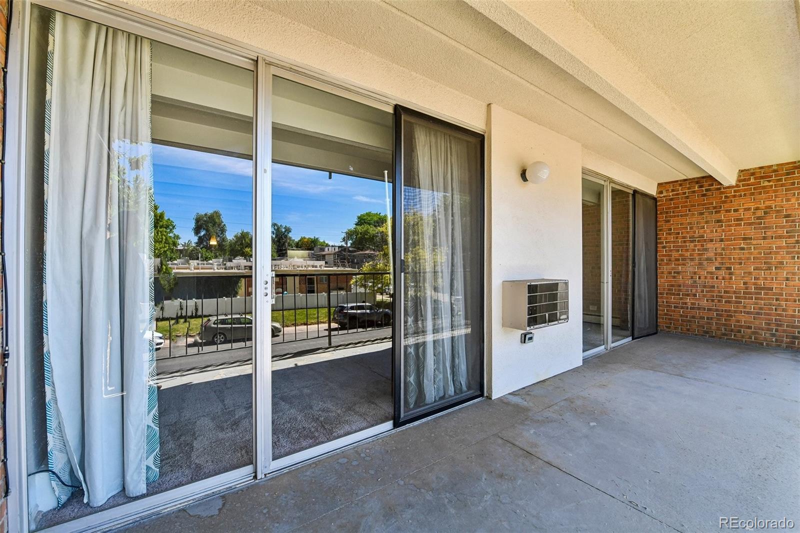 MLS Image #17 for 4801 e 9th avenue,denver, Colorado