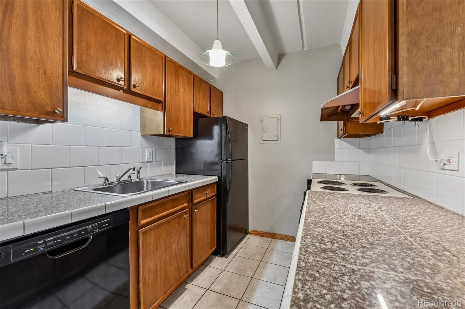 MLS Image #7 for 4801 e 9th avenue,denver, Colorado