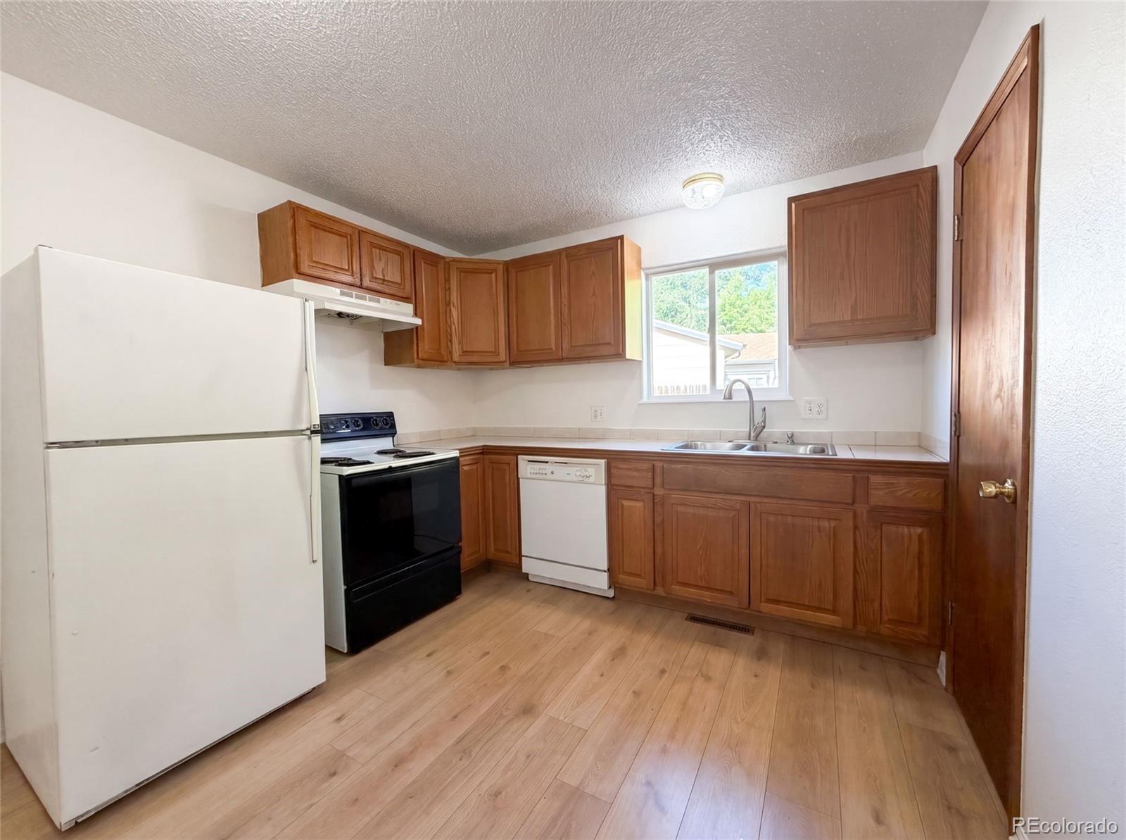 MLS Image #13 for 2162  wedgewood drive,greeley, Colorado